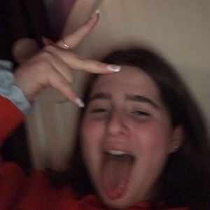 Meet your Posher, Talia